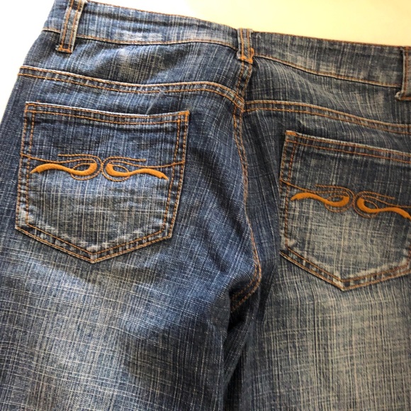 Cache Cropped Jeans - Picture 4 of 4